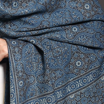 handwoven woolen shawl 