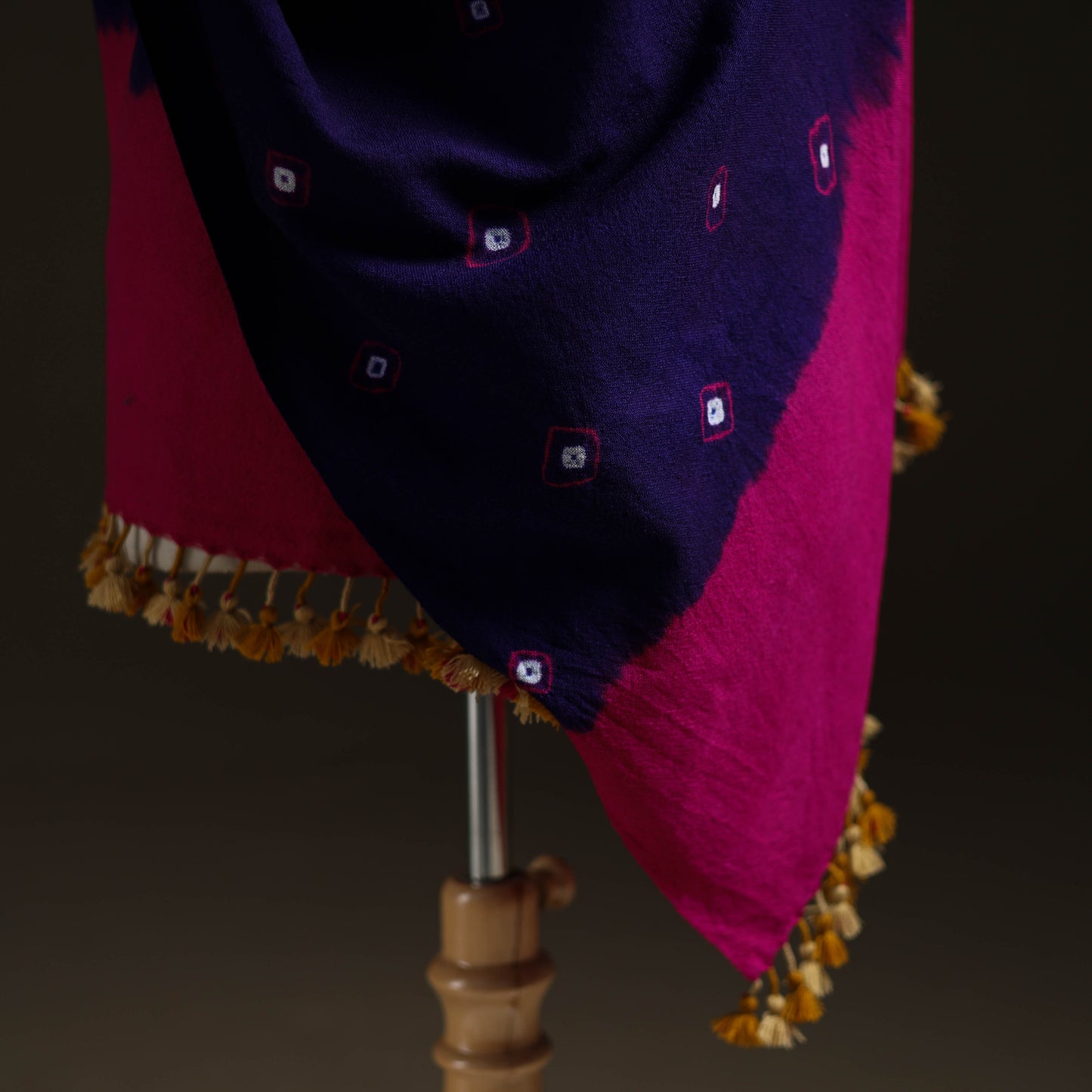 Kutch Handwoven Merino Wool Bandhani Tie-Dye Shawl 22