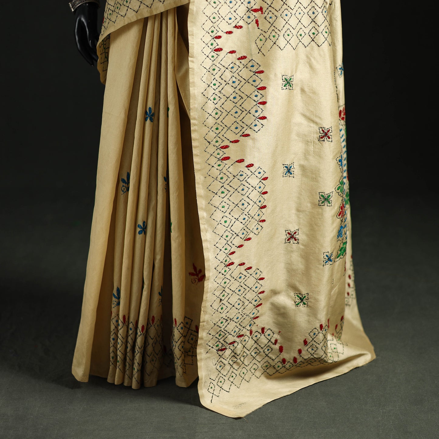 Hand Embroidered Silk Saree 25