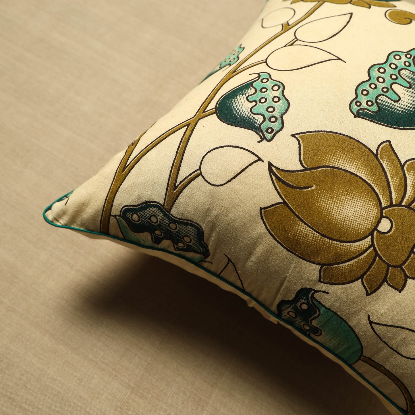 Off White - Kalamkari Printed Cushion Cover 33