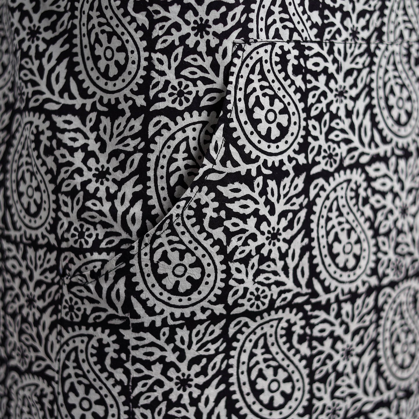 Bagh Hand Block Print Cotton Apron with Pocket 06