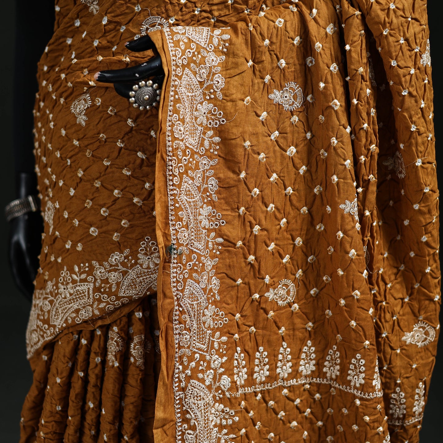 Kutch Bandhani Tie-Dye Cotton Saree 03