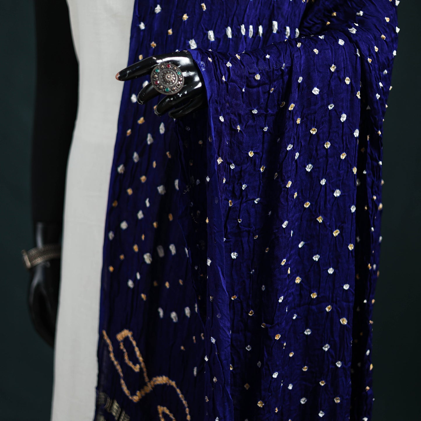 Kutch Lagdi Patta Border Modal Silk Bandhani Dupatta 08