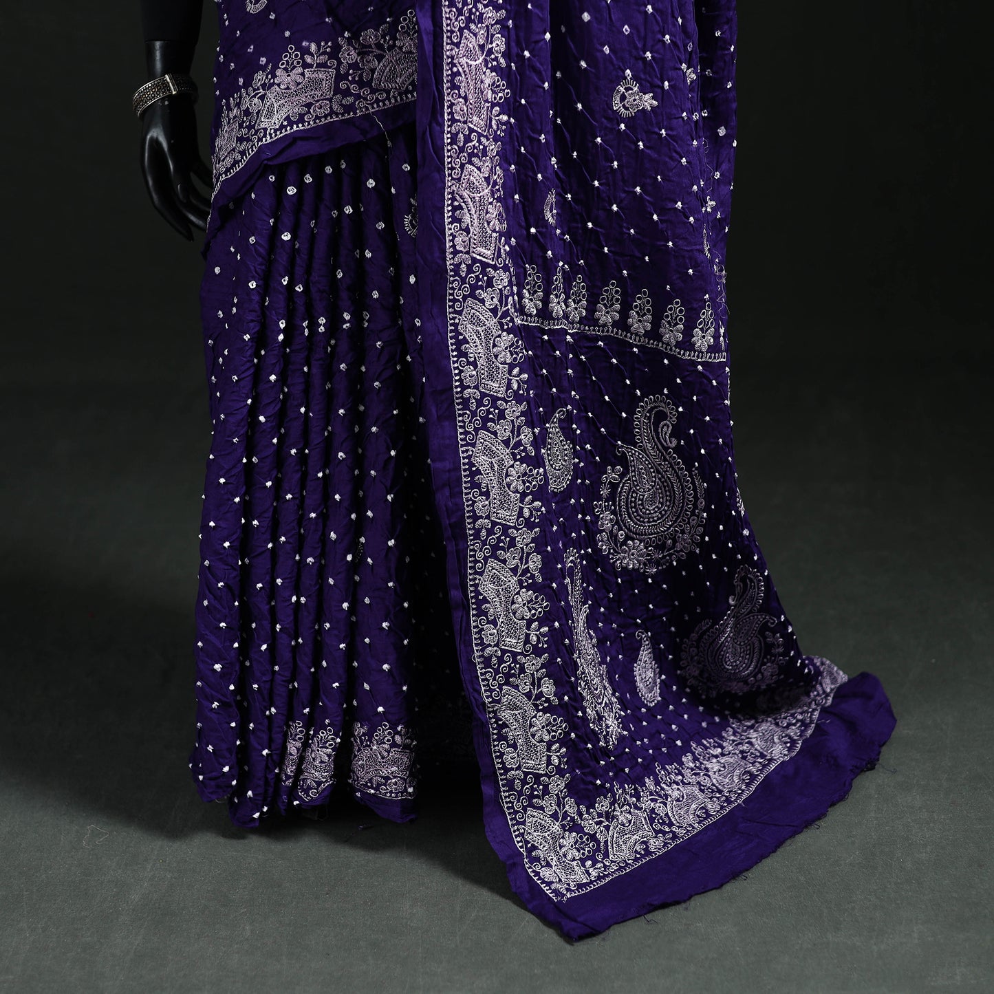 Kutch Bandhani Tie-Dye Cotton Saree 02