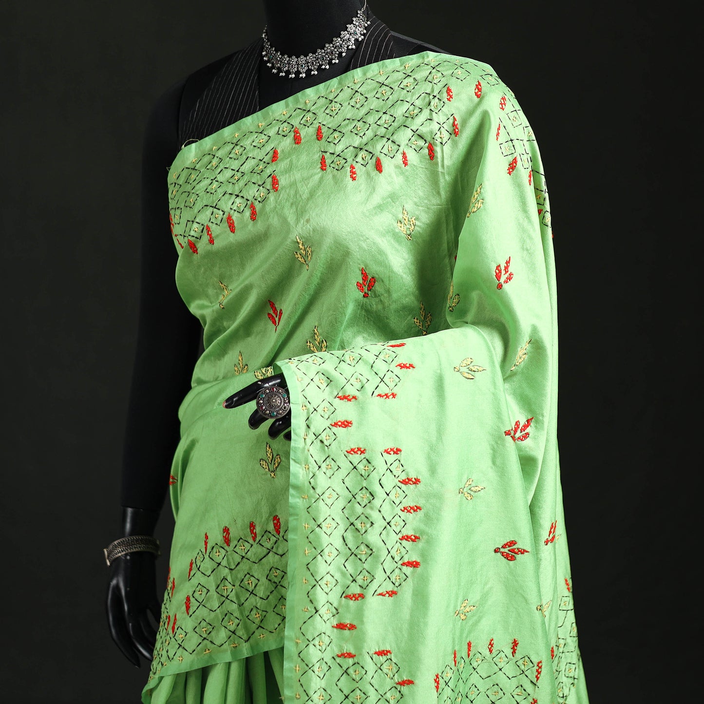 Hand Embroidered Silk Saree 37