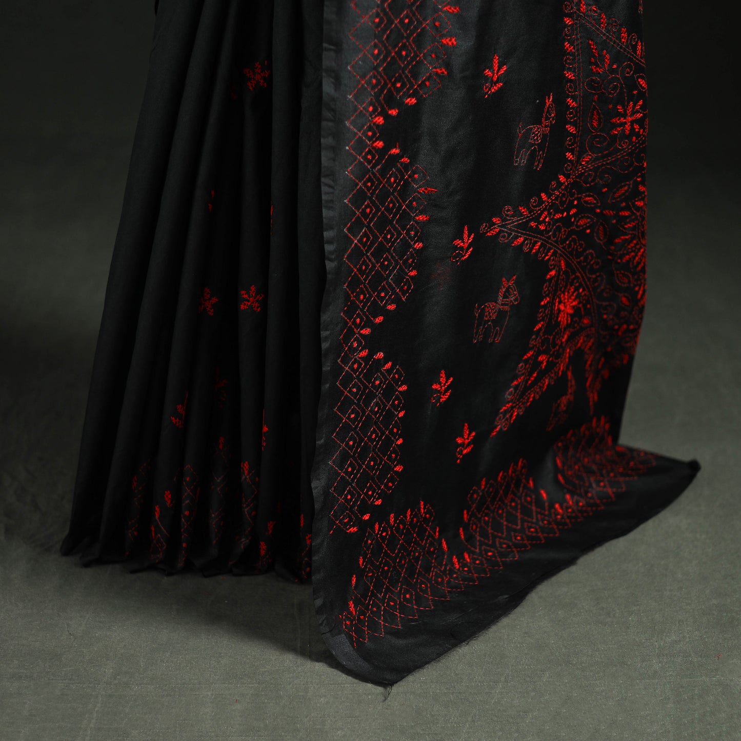 Hand Embroidered Silk Saree 38