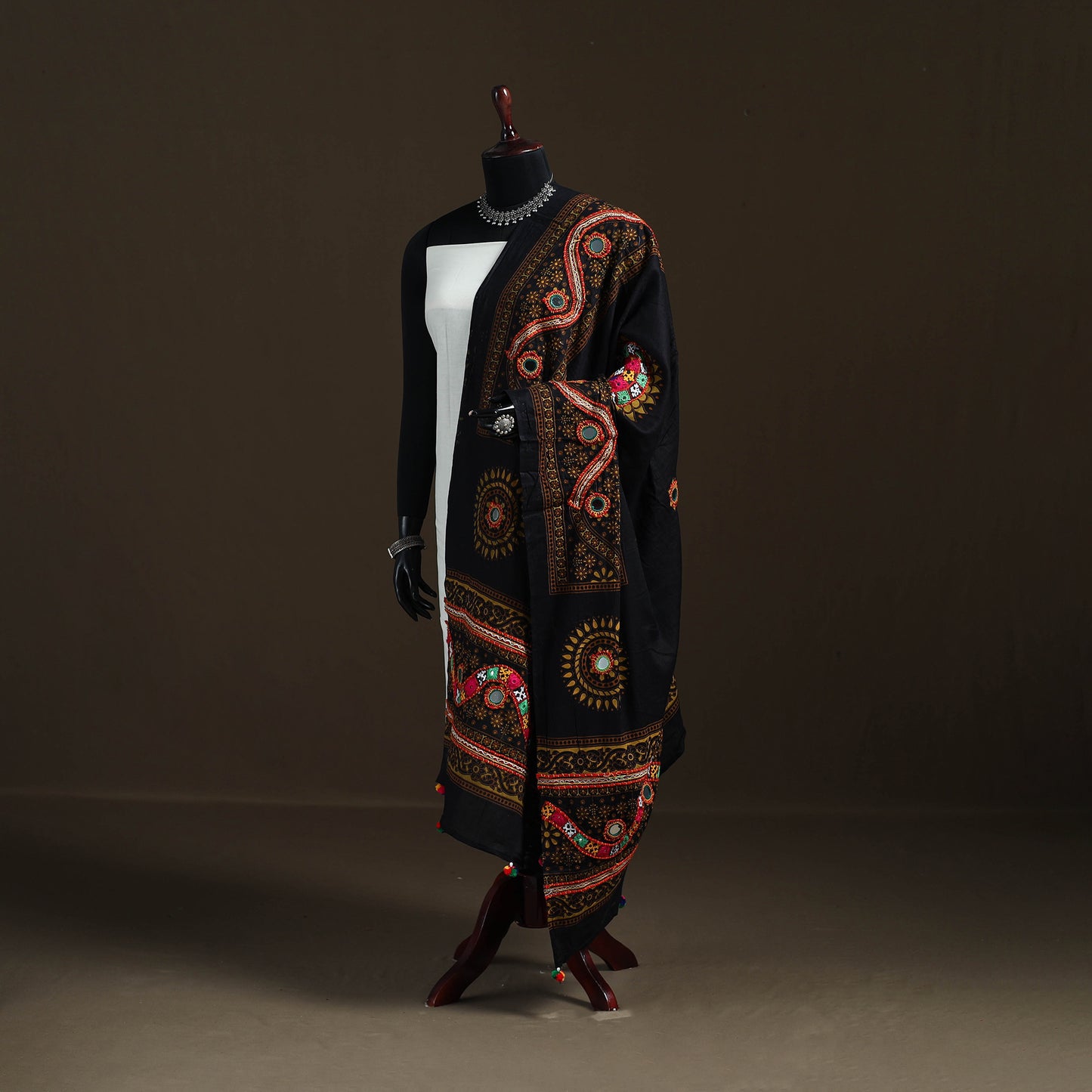 Kutch Hand Embroidered Mirror Work Printed Cotton Dupatta 01