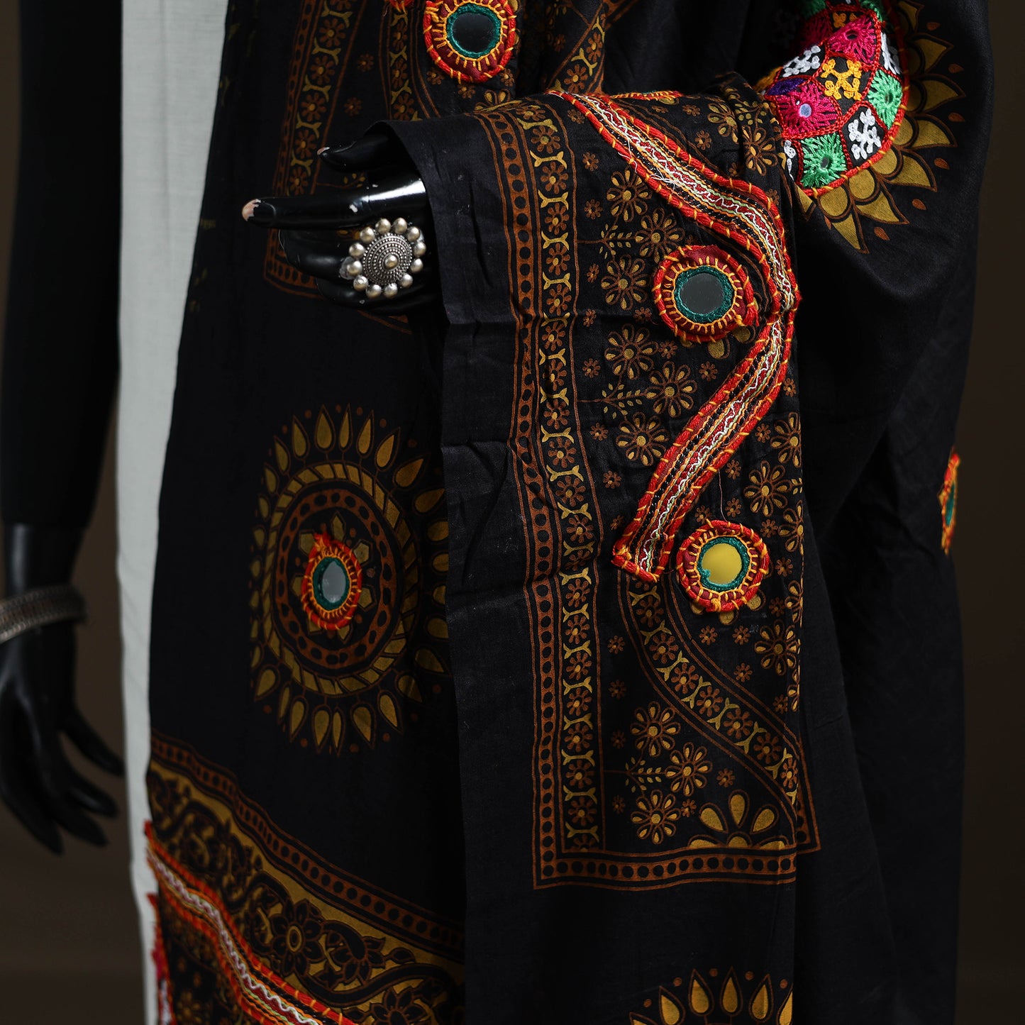 Kutch Hand Embroidered Mirror Work Printed Cotton Dupatta 01