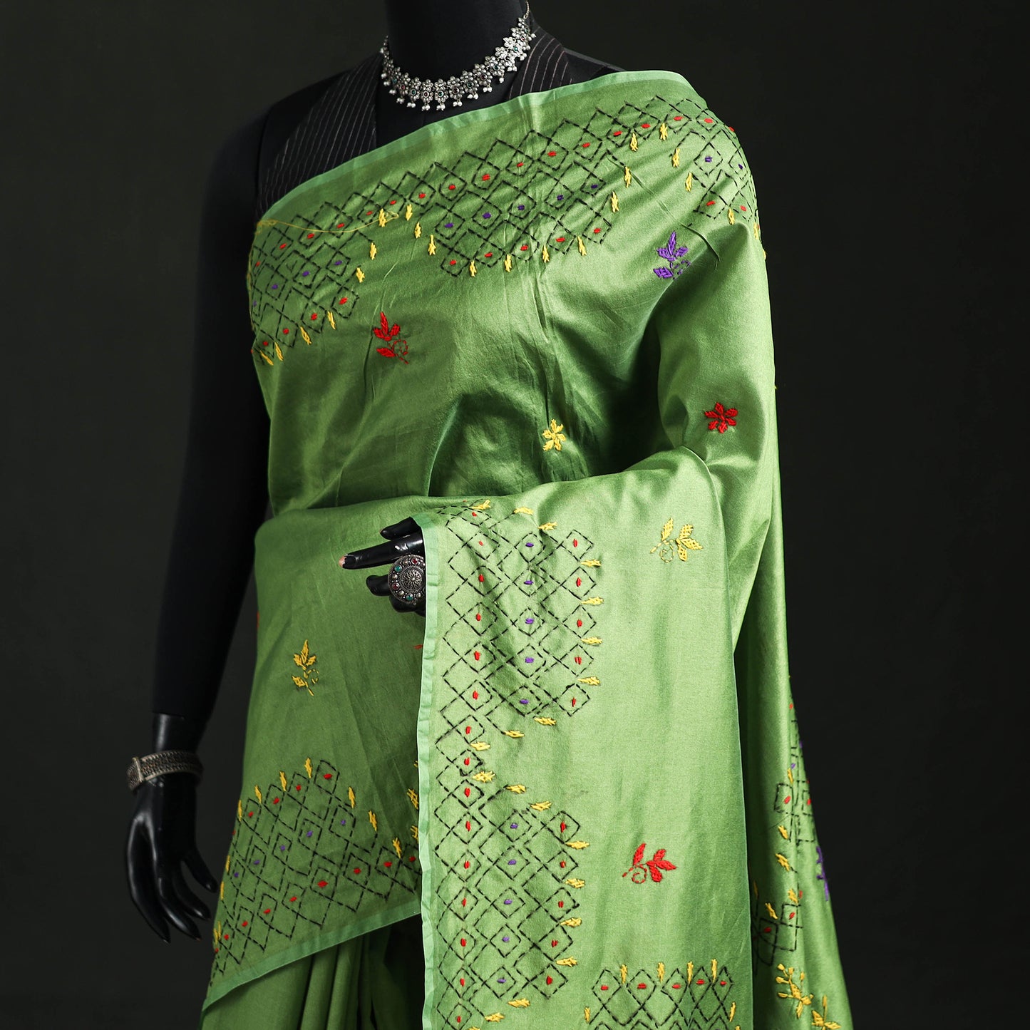 Hand Embroidered Silk Saree 40