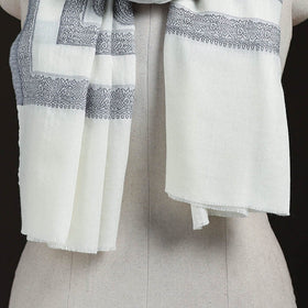 Plain Fine Wool Stole with Woven Border for Women 17