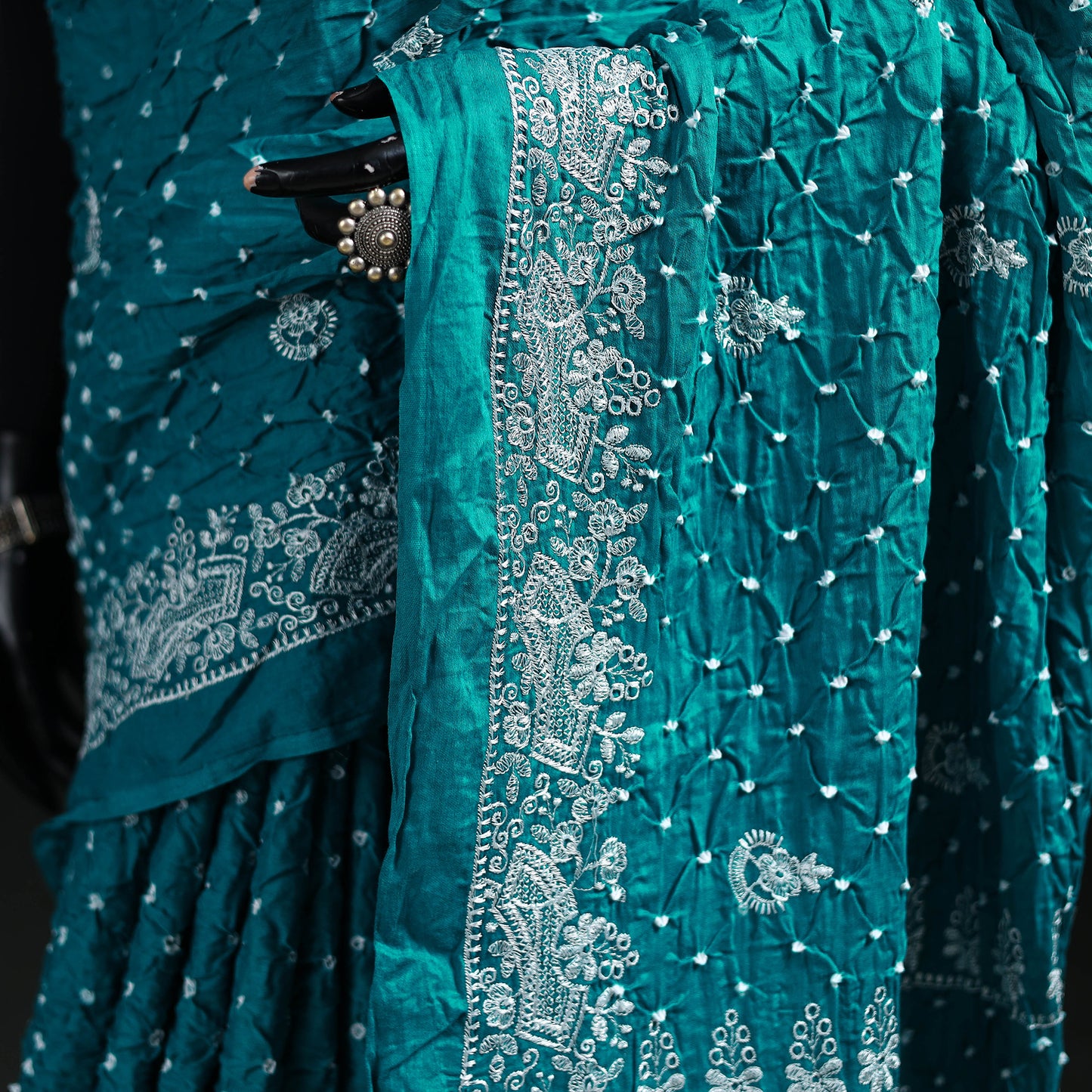 Kutch Bandhani Tie-Dye Cotton Saree 08