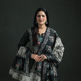 Indonesian Hand Batik Print Cotton Suit Set with Dupatta for Women 05
