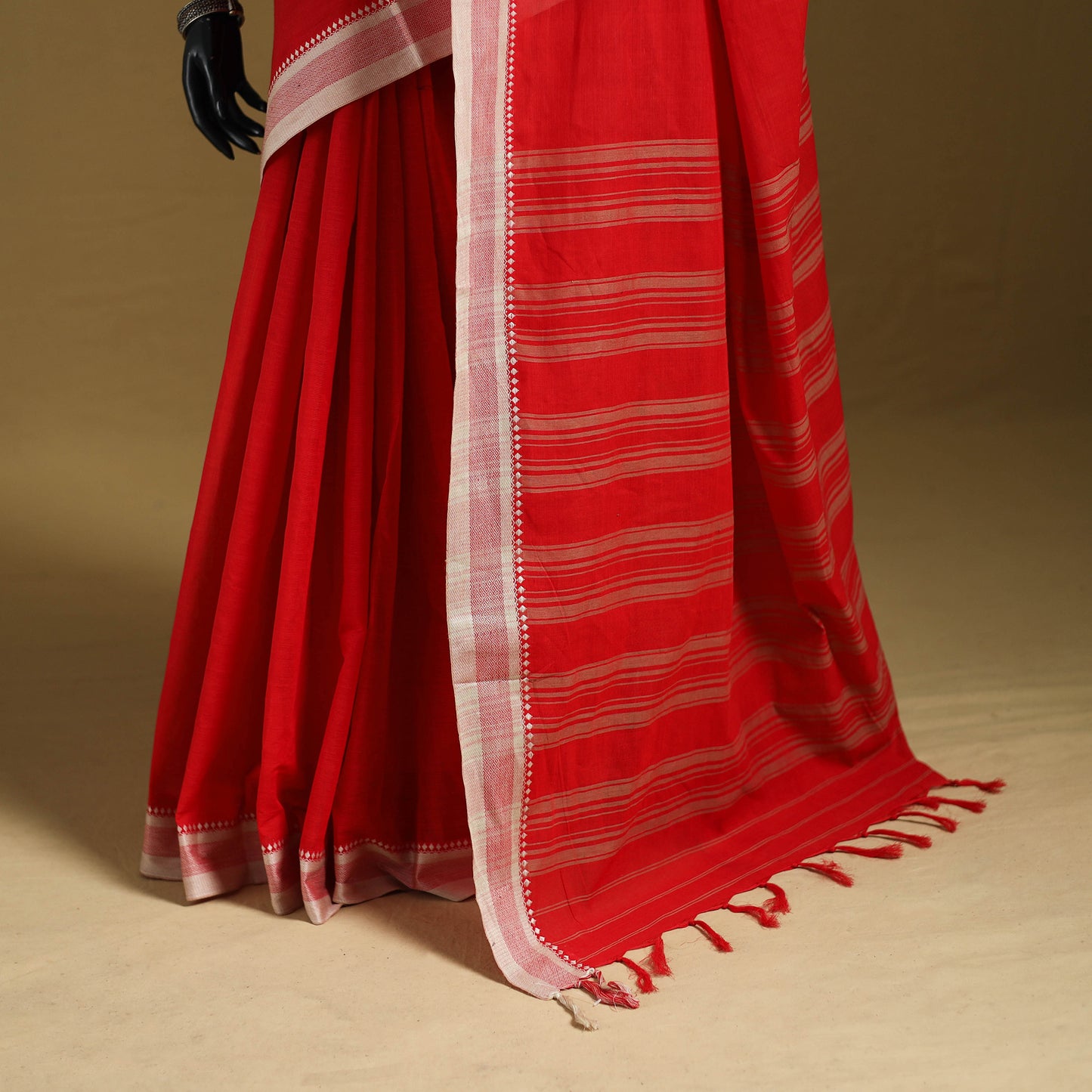 Red - Bengal Handwoven Cotton Begumpuri Saree 01