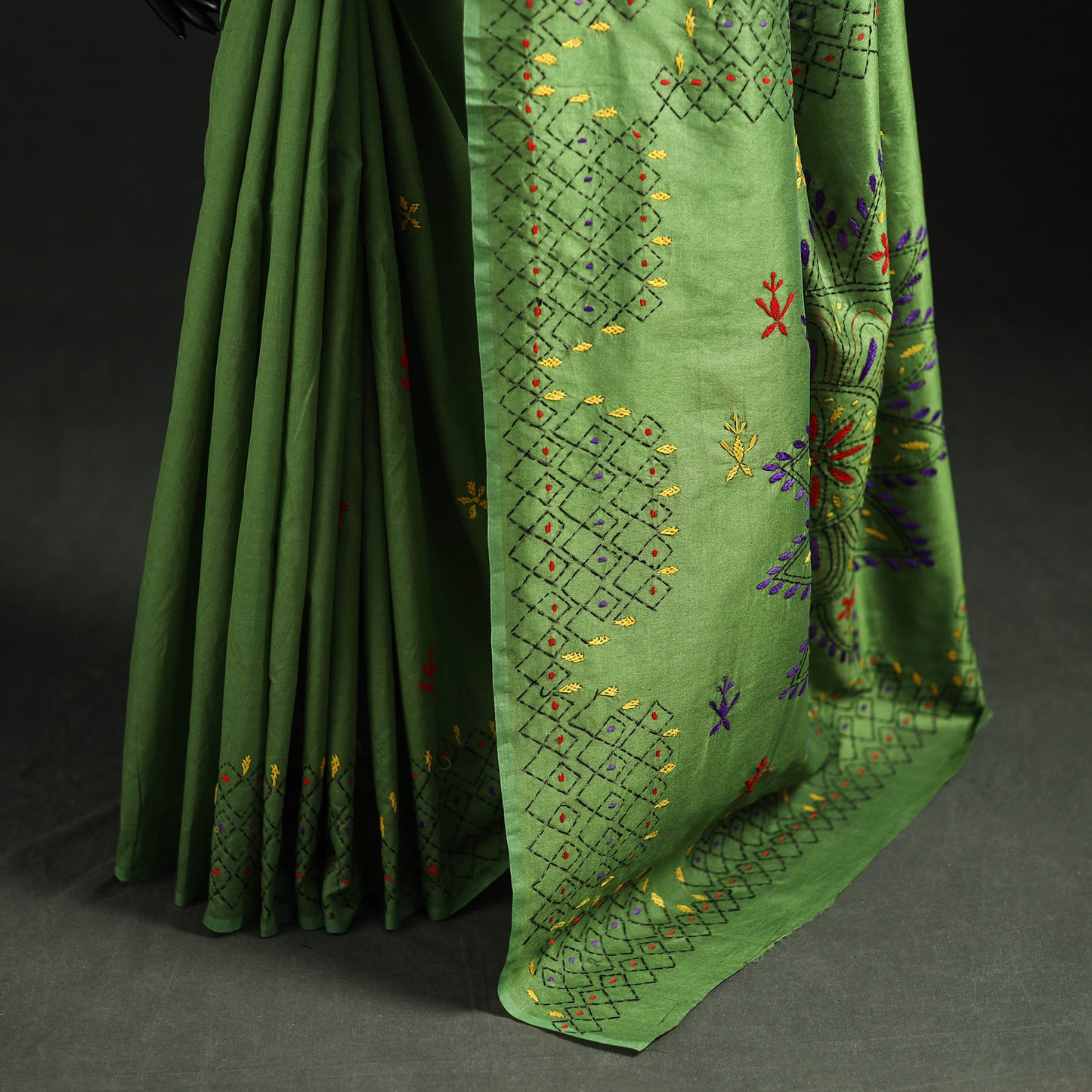 Hand Embroidered Silk Saree 43
