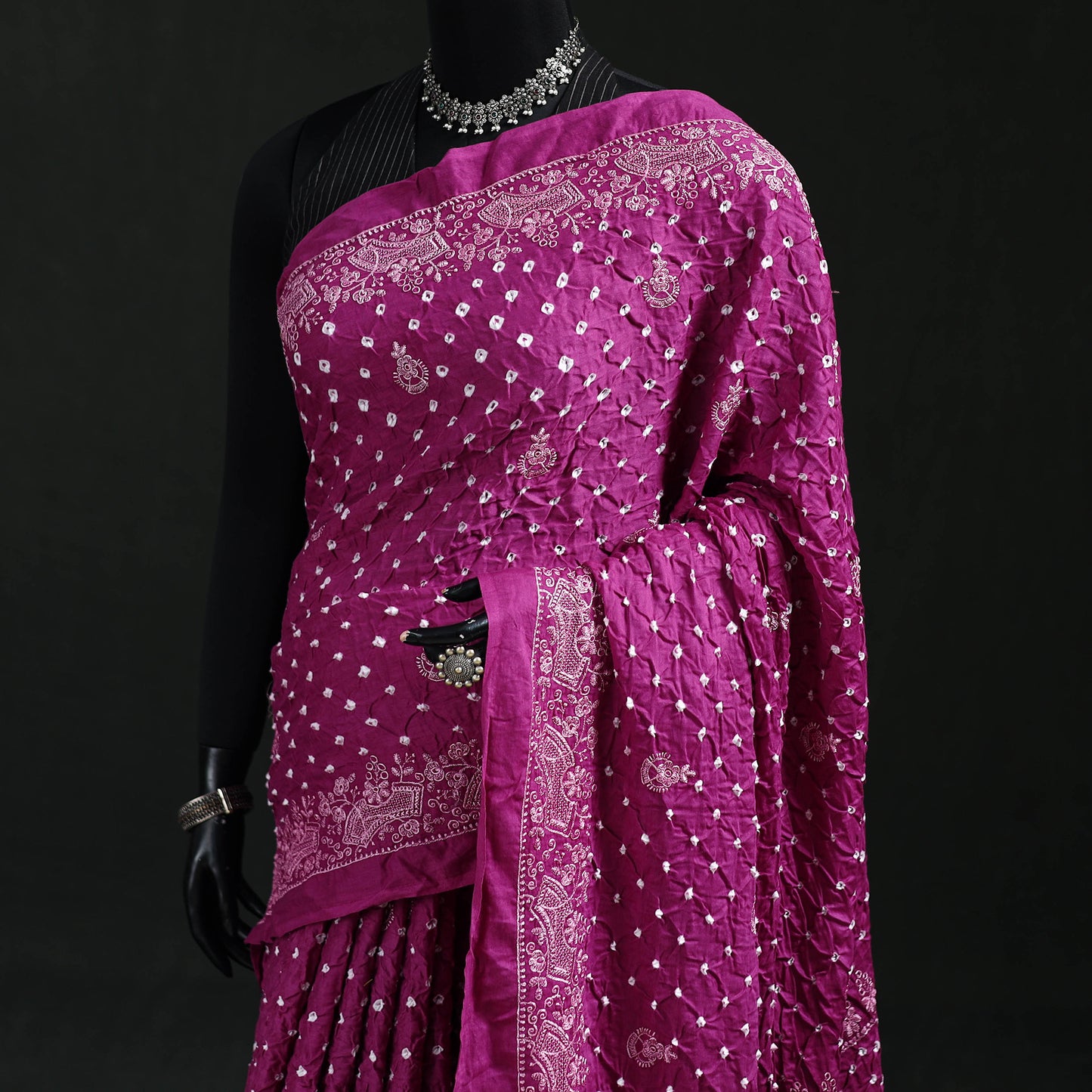 Kutch Bandhani Tie-Dye Cotton Saree 11