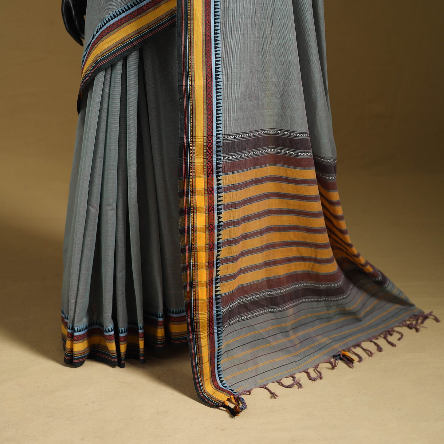 Grey - Bengal Handwoven Cotton Begumpuri Saree 03