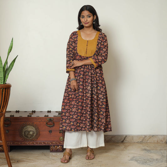 Black - Kalamkari Printed Cotton A-Line Kurta 32