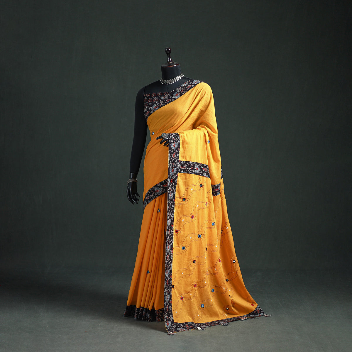 Tagai & Mirror Embroidered Ajrakh Patchwork Pure Mul Cotton Saree with Blouse Piece 06