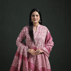 Hand Batik Print Cotton Suit Set with Dupatta for Women 07