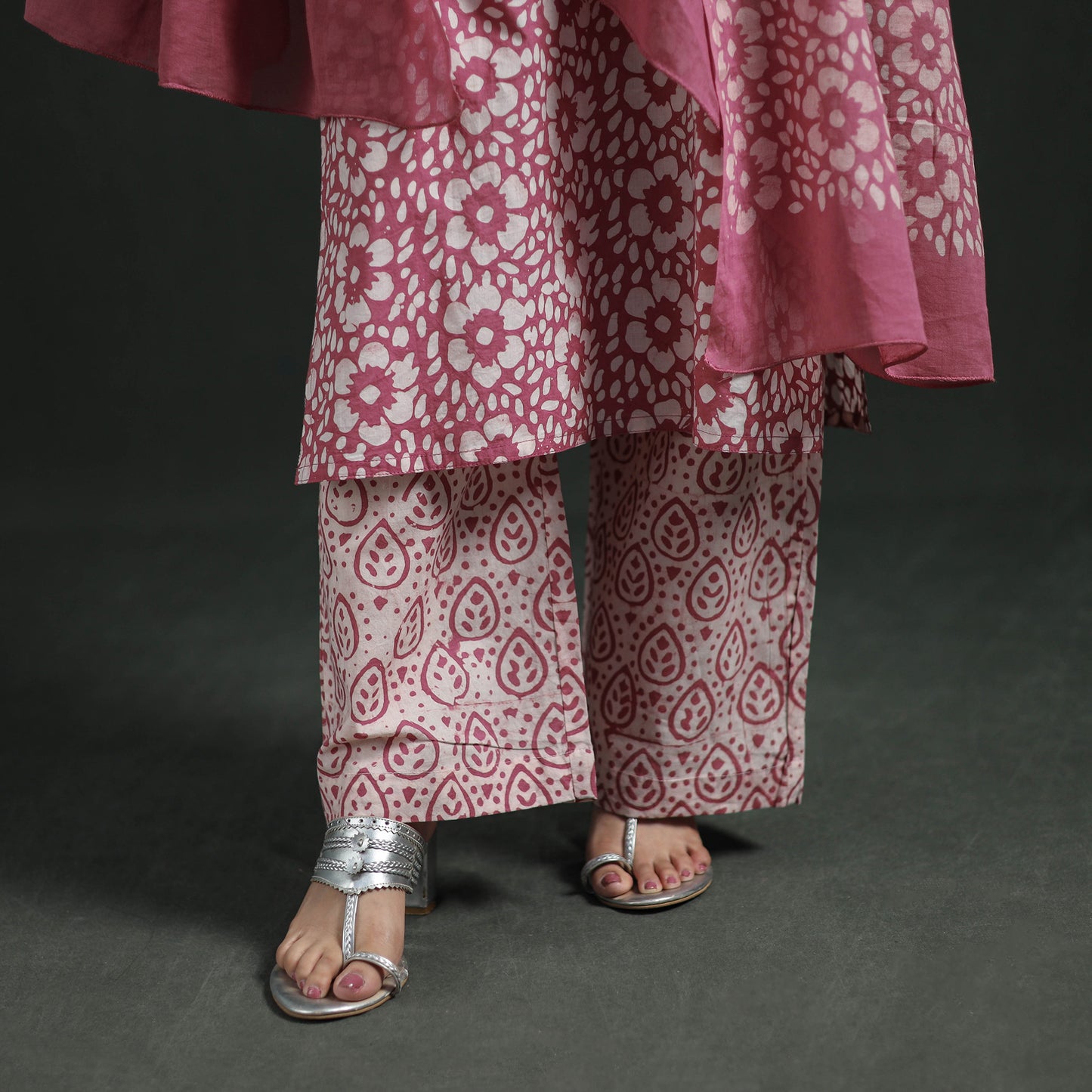 Hand Batik Print Cotton Suit Set with Dupatta for Women 07