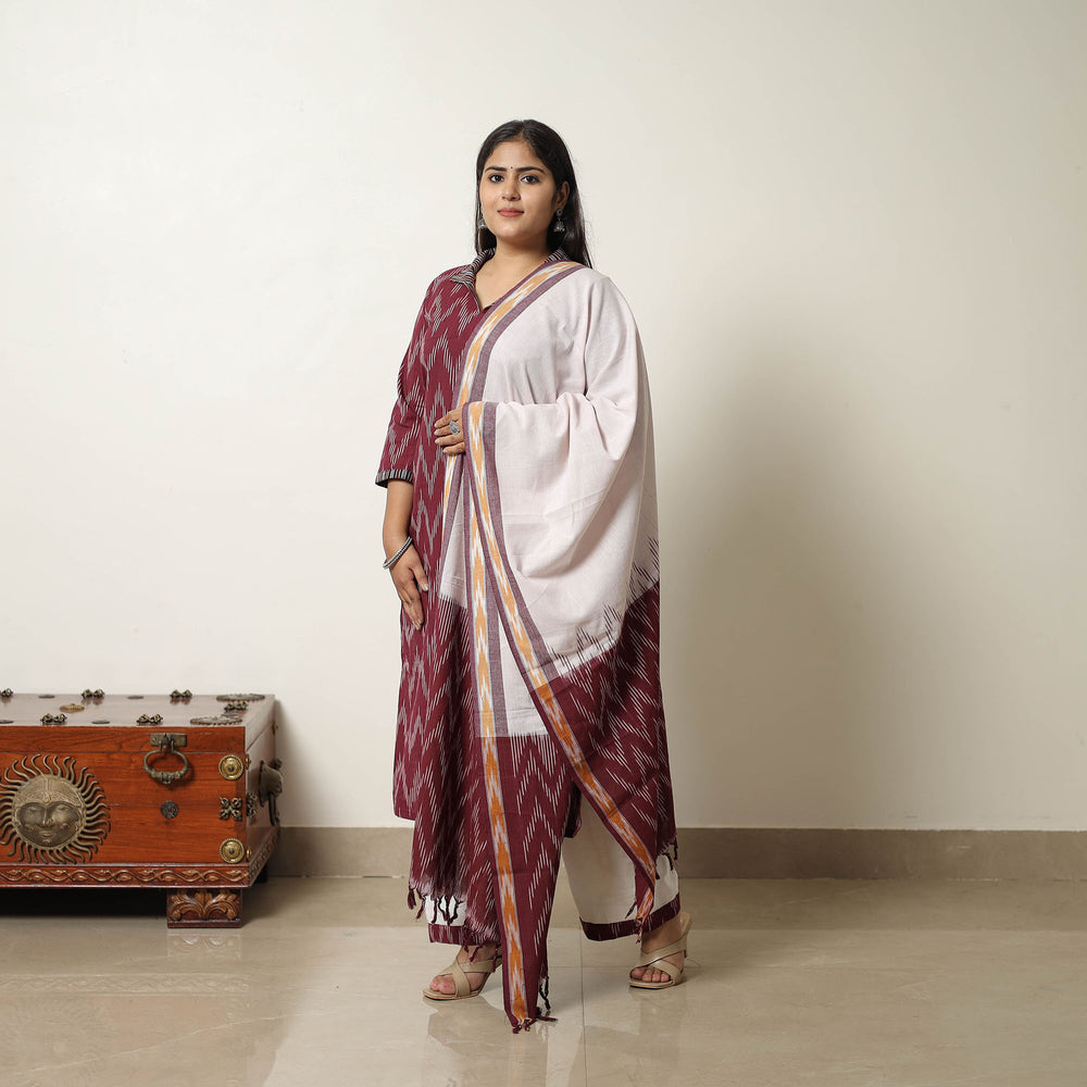 Maroon - Handloom Cotton Pochampally Ikat Kurta Set 10