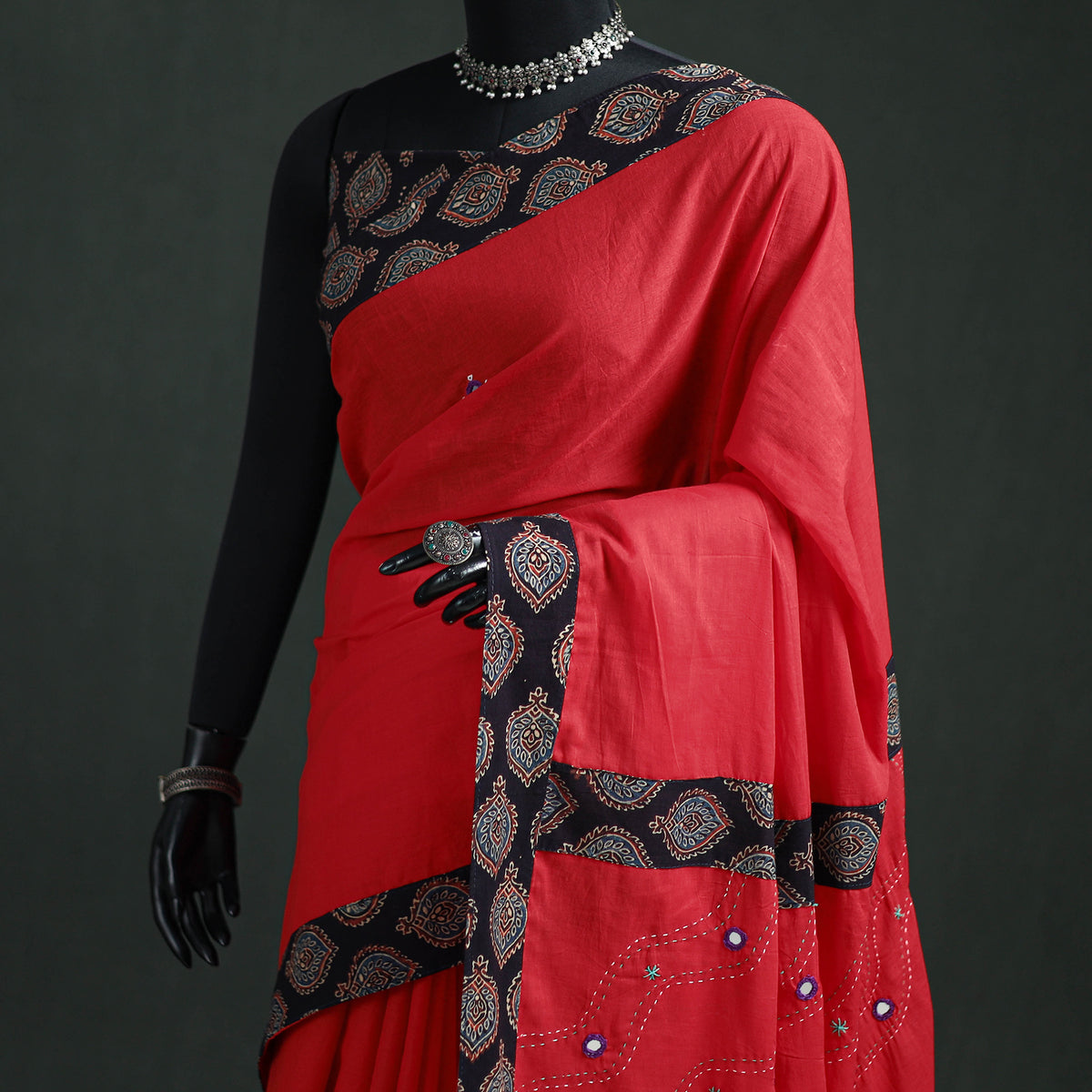 Tagai & Mirror Embroidered Ajrakh Patchwork Pure Mul Cotton Saree with Blouse Piece 08