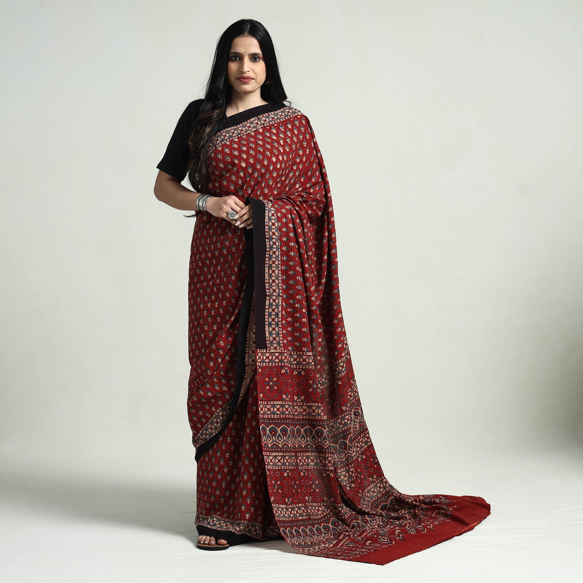 iTokri.com - Hand Batik Printed Cotton Sarees by Wasim Ameena Check  Collection - https://www.itokri.com/collections/sarees-with-batik-printing  | Facebook