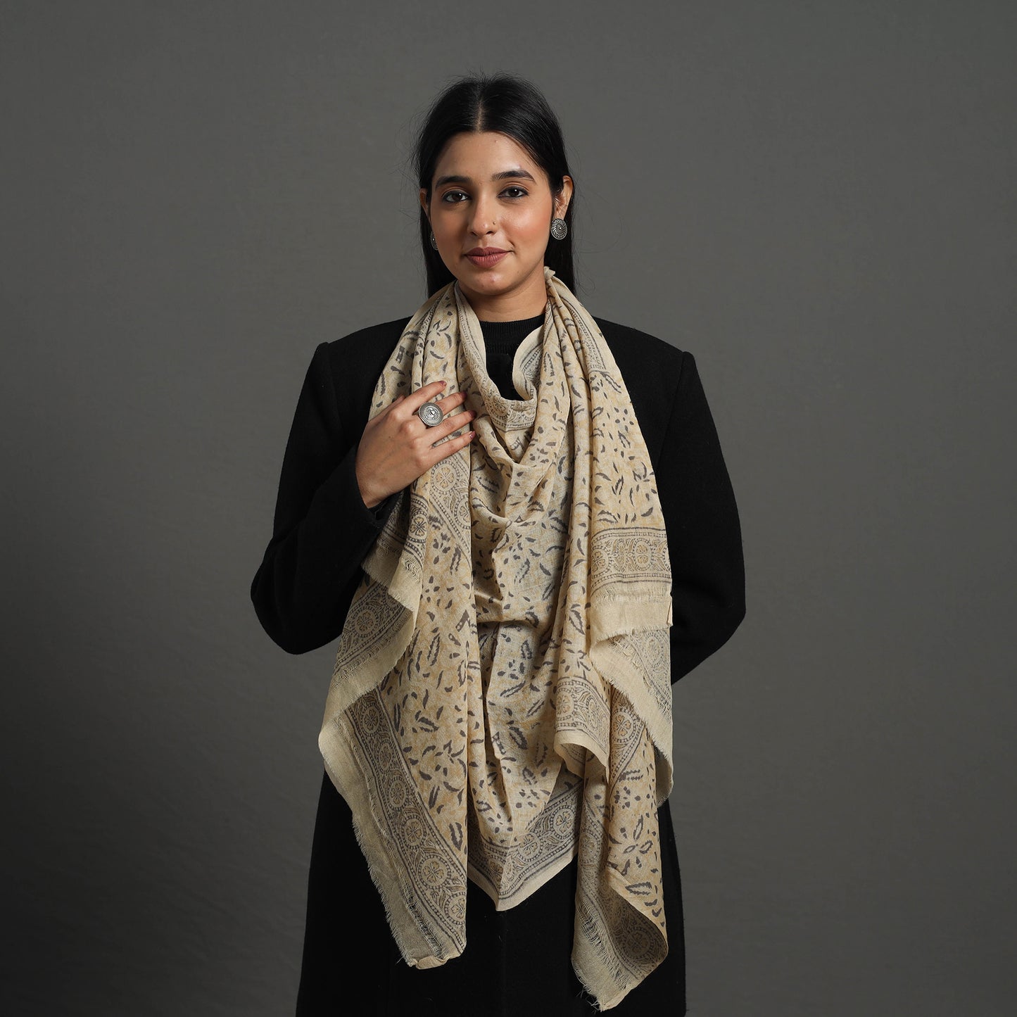 Beige - pedana kalamkari wool stole 32 - handcrafted