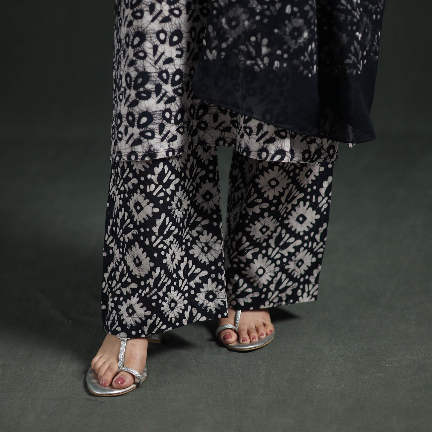 Hand Batik Print Cotton Suit Set with Dupatta for Women 12