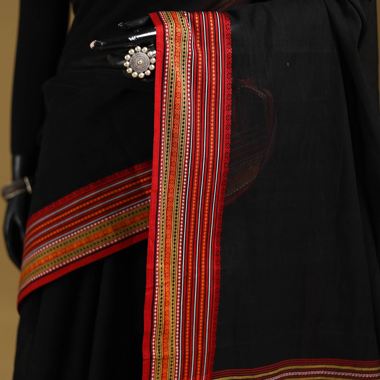 Black - Bengal Handwoven Cotton Begumpuri Saree 10