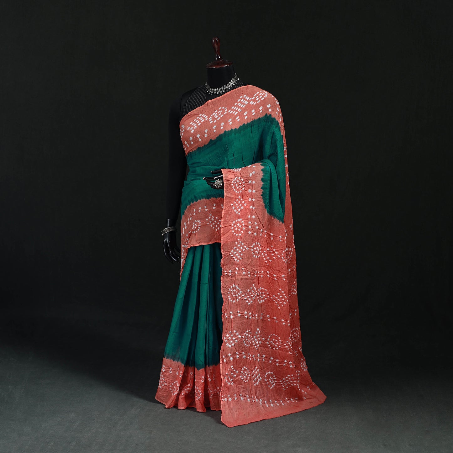Kutch Bandhani Tie-Dye Cotton Saree 08