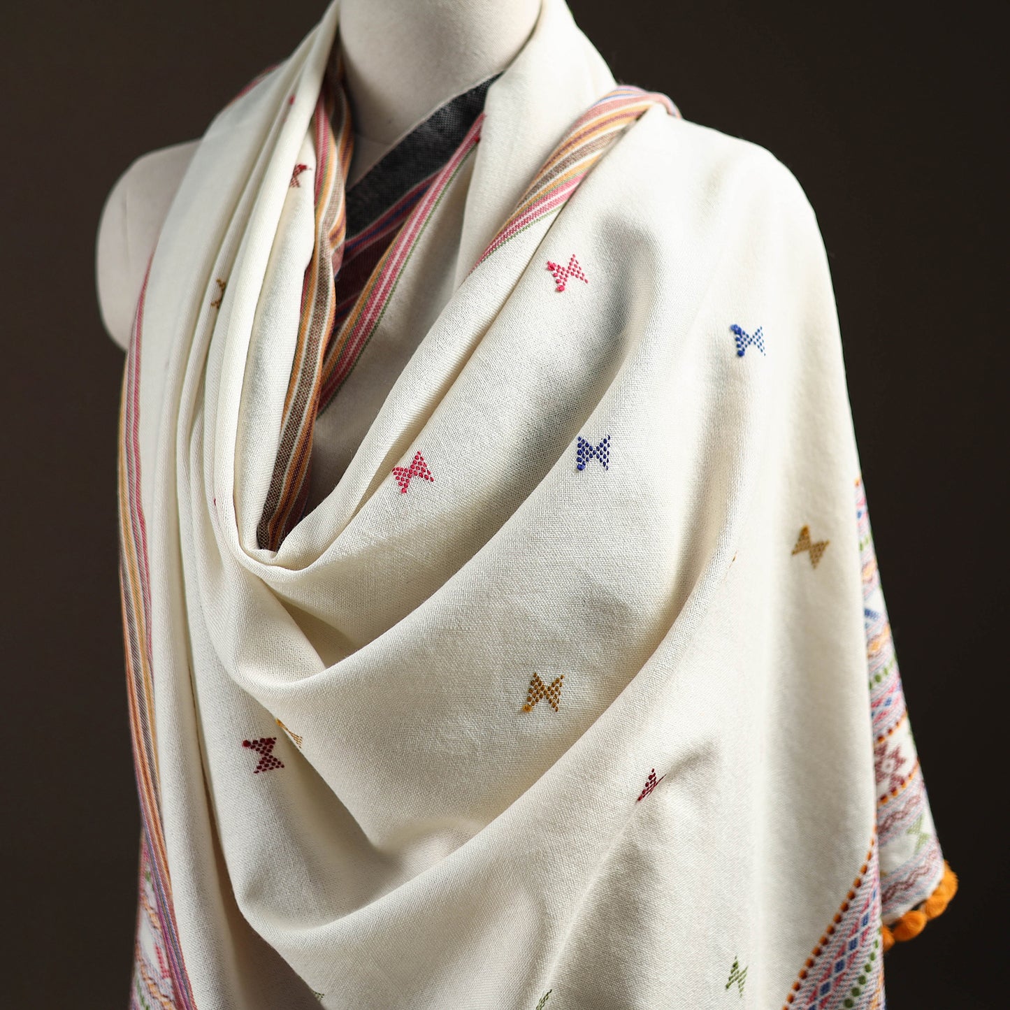 Kutch Bhujodi Handwoven Merino Wool Dhabla Shawl 26