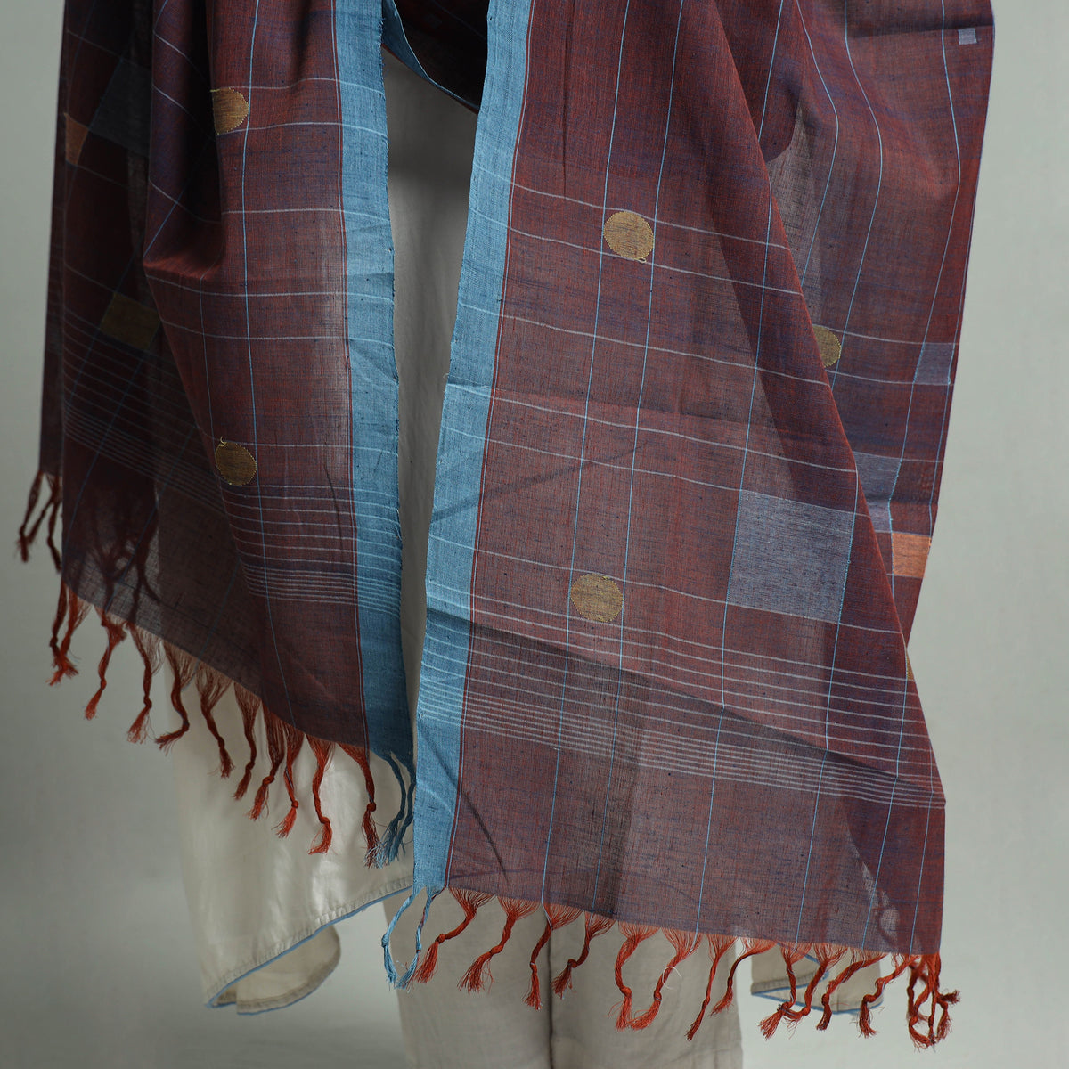 Maroon - Godavari Jamdani Buti Handloom Handspun Cotton Dupatta with Tassels 01