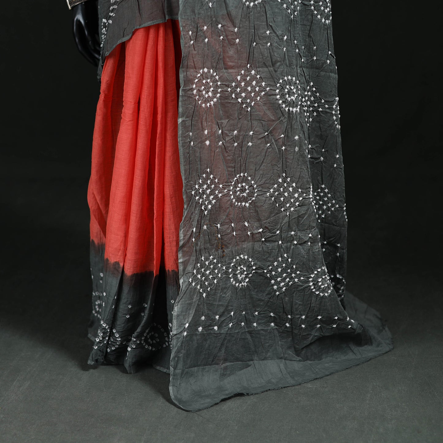 Kutch Bandhani Tie-Dye Cotton Saree 09