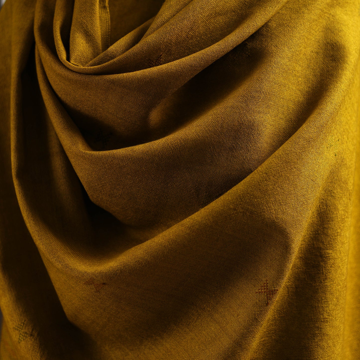 Kutch Bhujodi Handwoven Merino Wool Dhabla Shawl 24