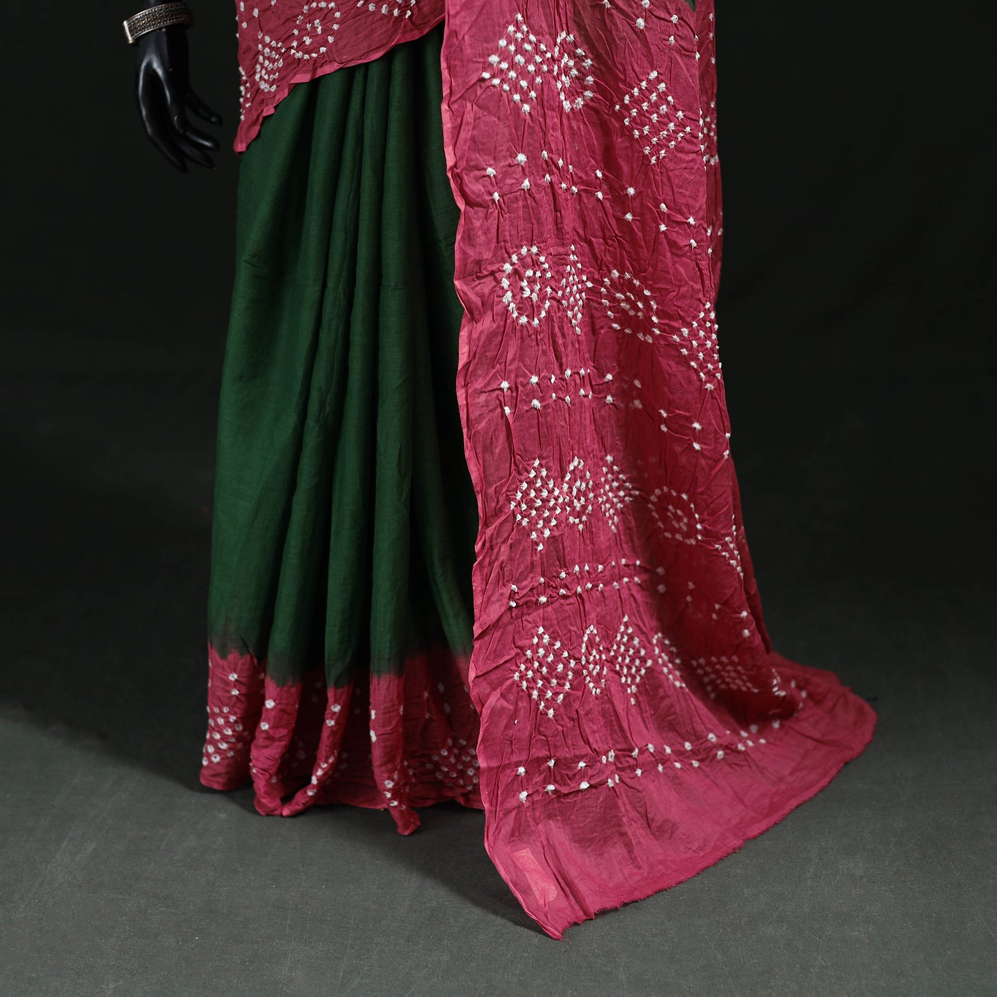 Kutch Bandhani Tie-Dye Cotton Saree 10