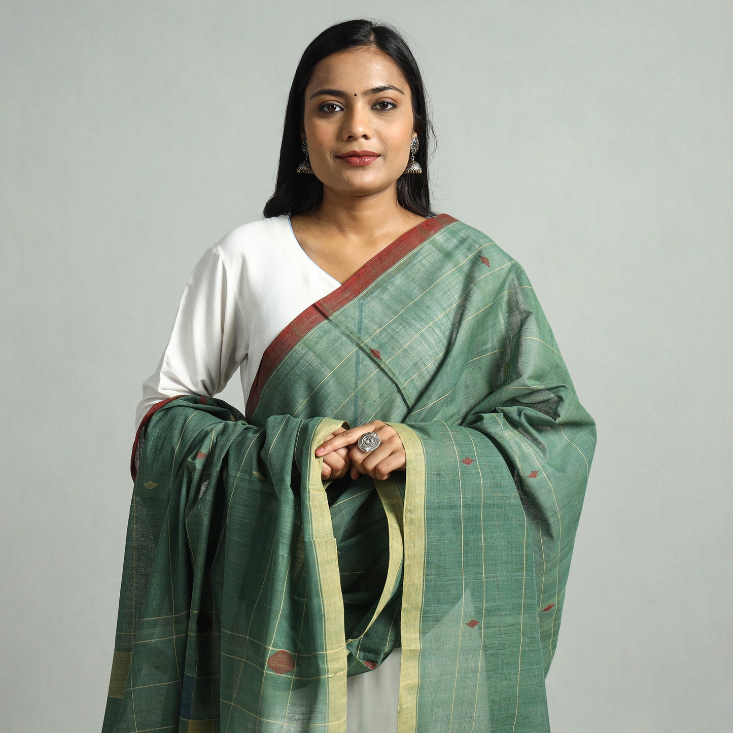 Green - Godavari Jamdani Buti Handloom Handspun Cotton Dupatta with Tassels 03