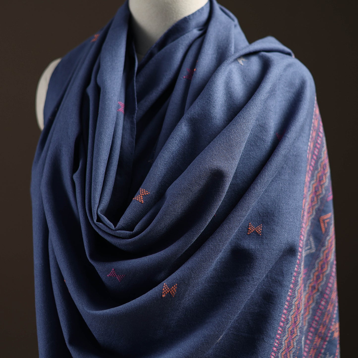 Kutch Bhujodi Handwoven Merino Wool Dhabla Shawl 27