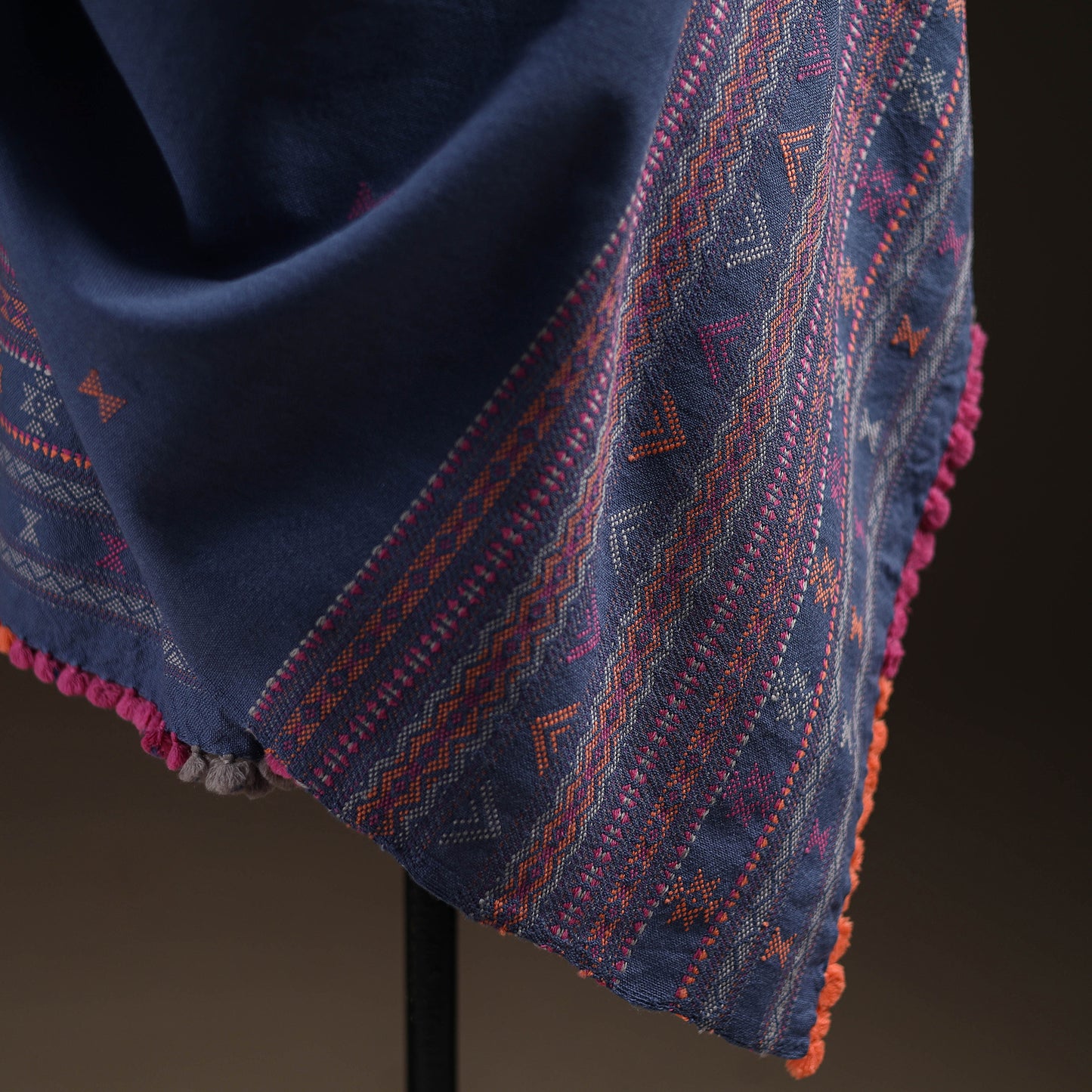 Kutch Bhujodi Handwoven Merino Wool Dhabla Shawl 27
