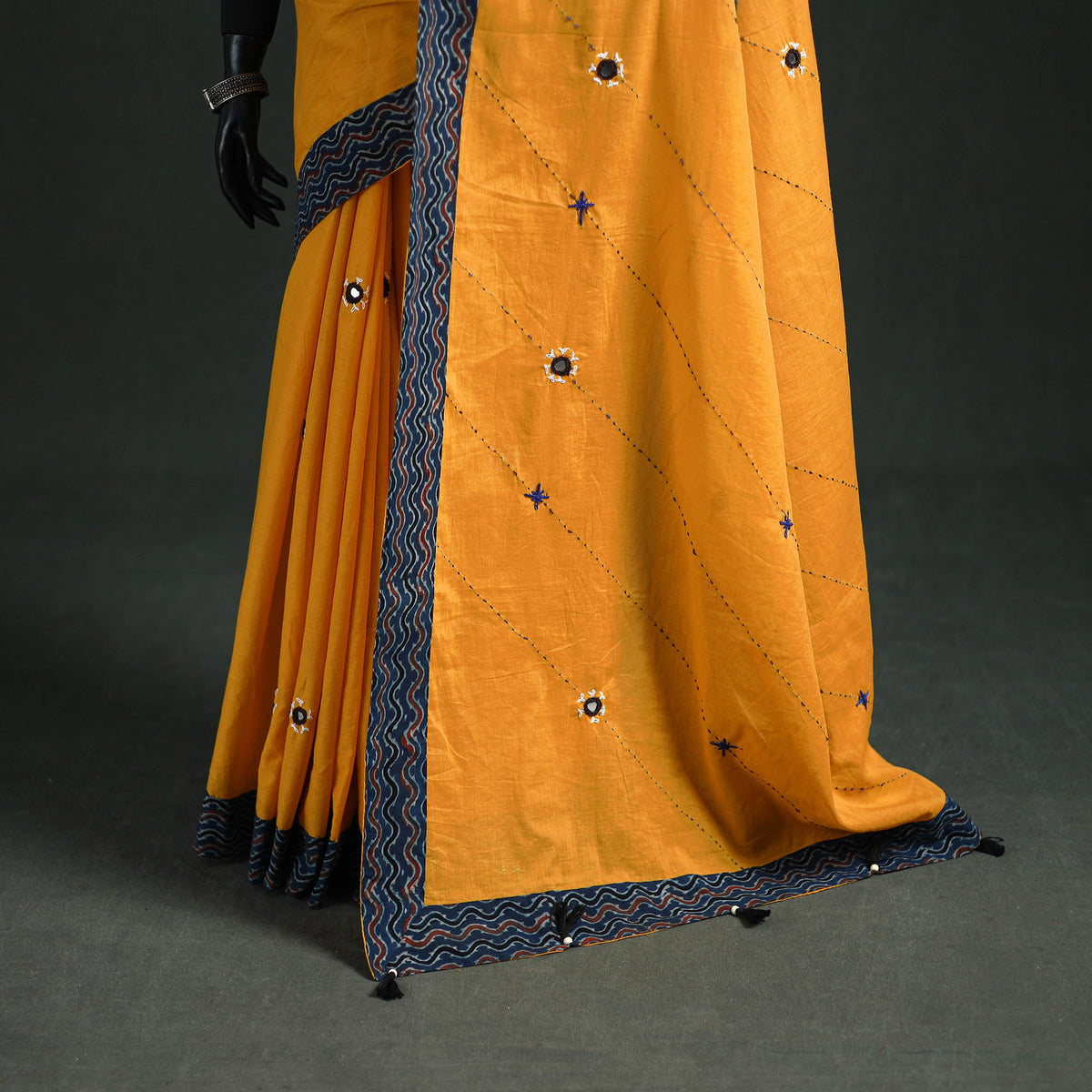 Tagai & Mirror Embroidered Ajrakh Patchwork Pure Mul Cotton Saree with Blouse Piece 19