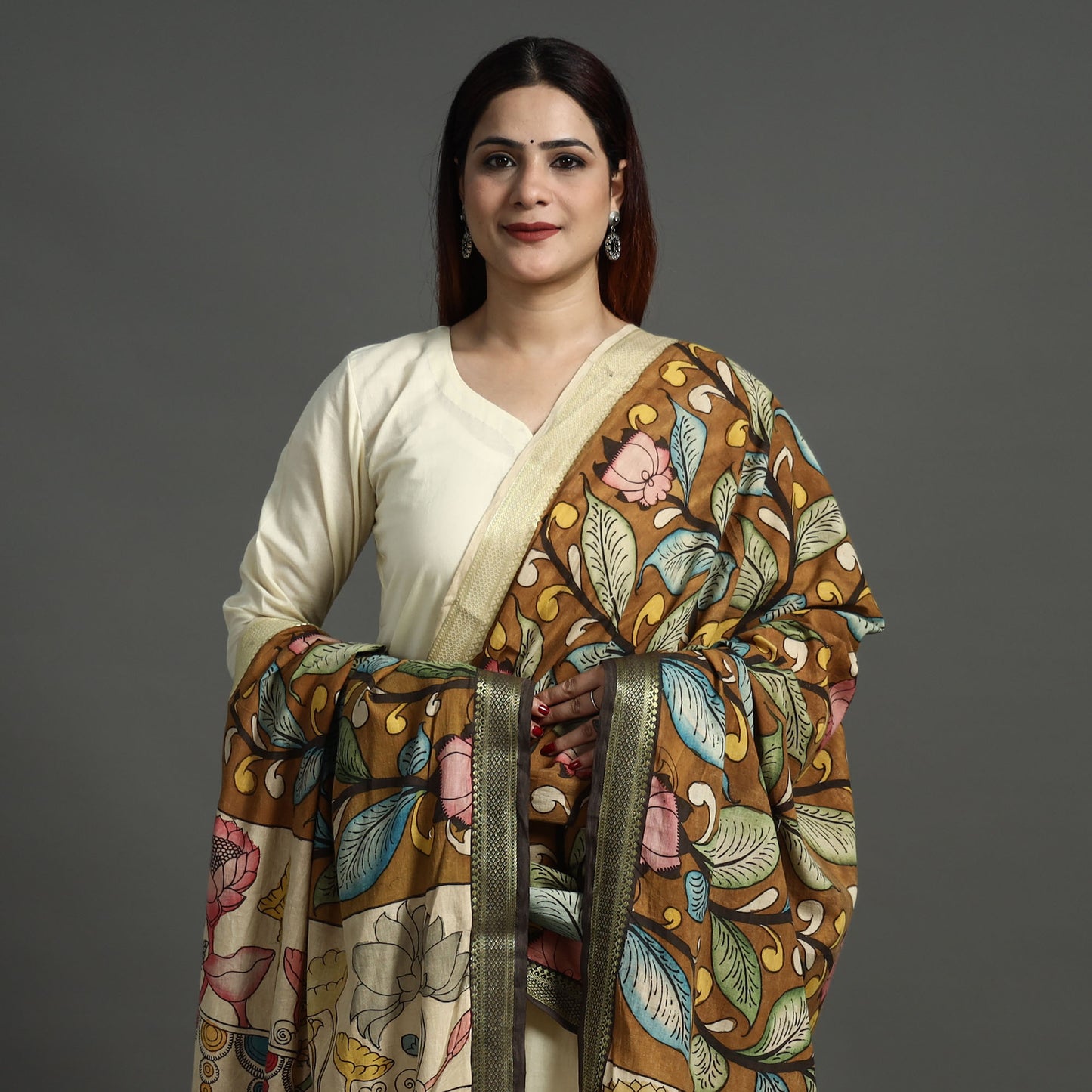 kalamkari handpainted dupatta