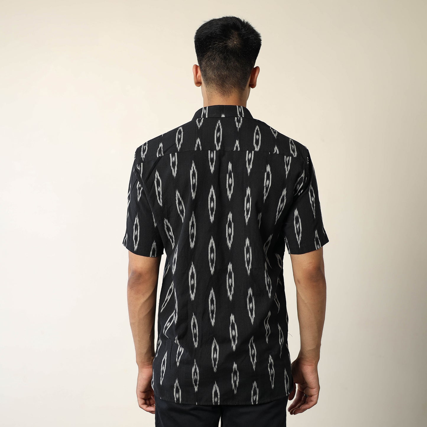 Black - Pochampally Ikat Weave Cotton Men Half Sleeve Shirt 05