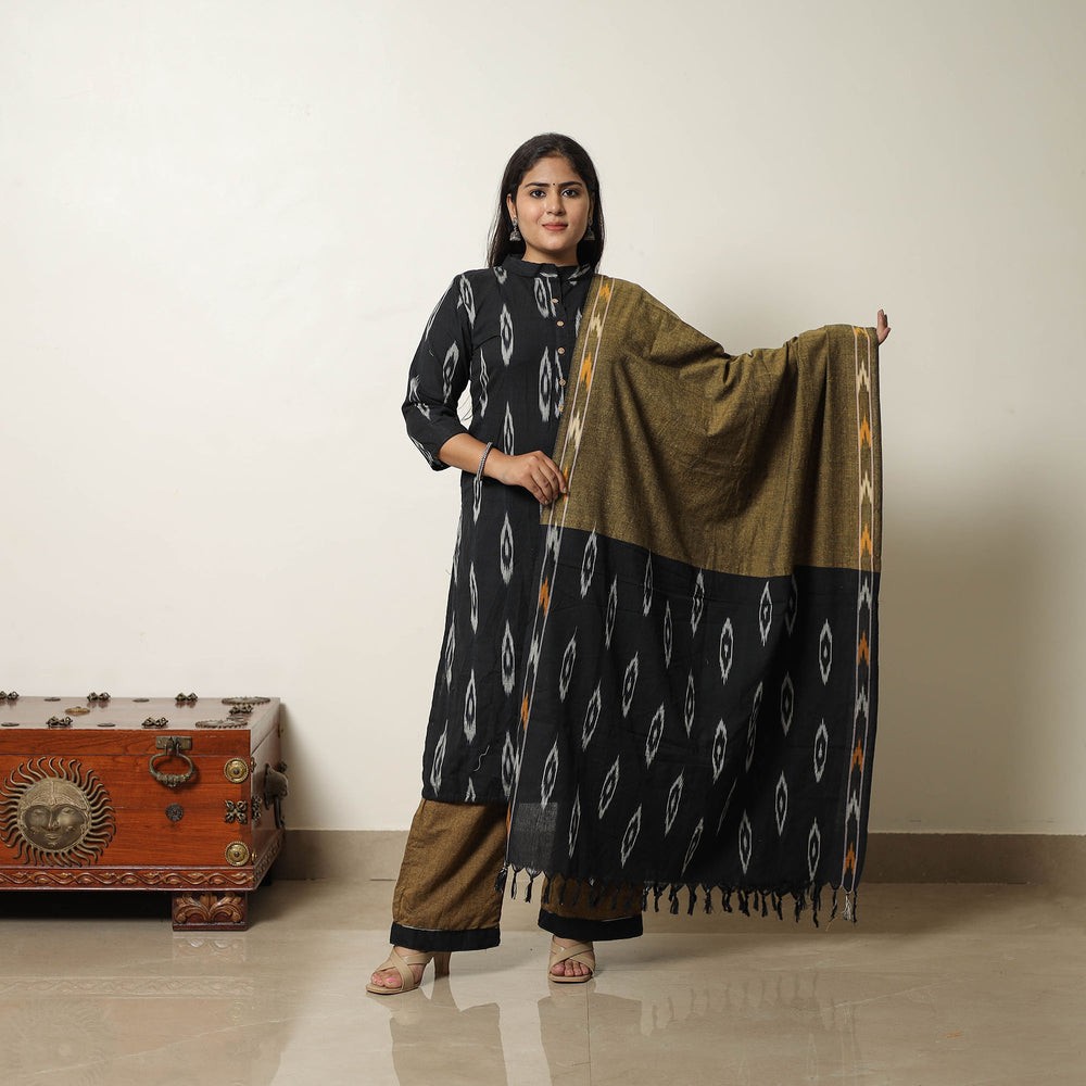 Black - Handloom Cotton Pochampally Ikat Kurta Set 18