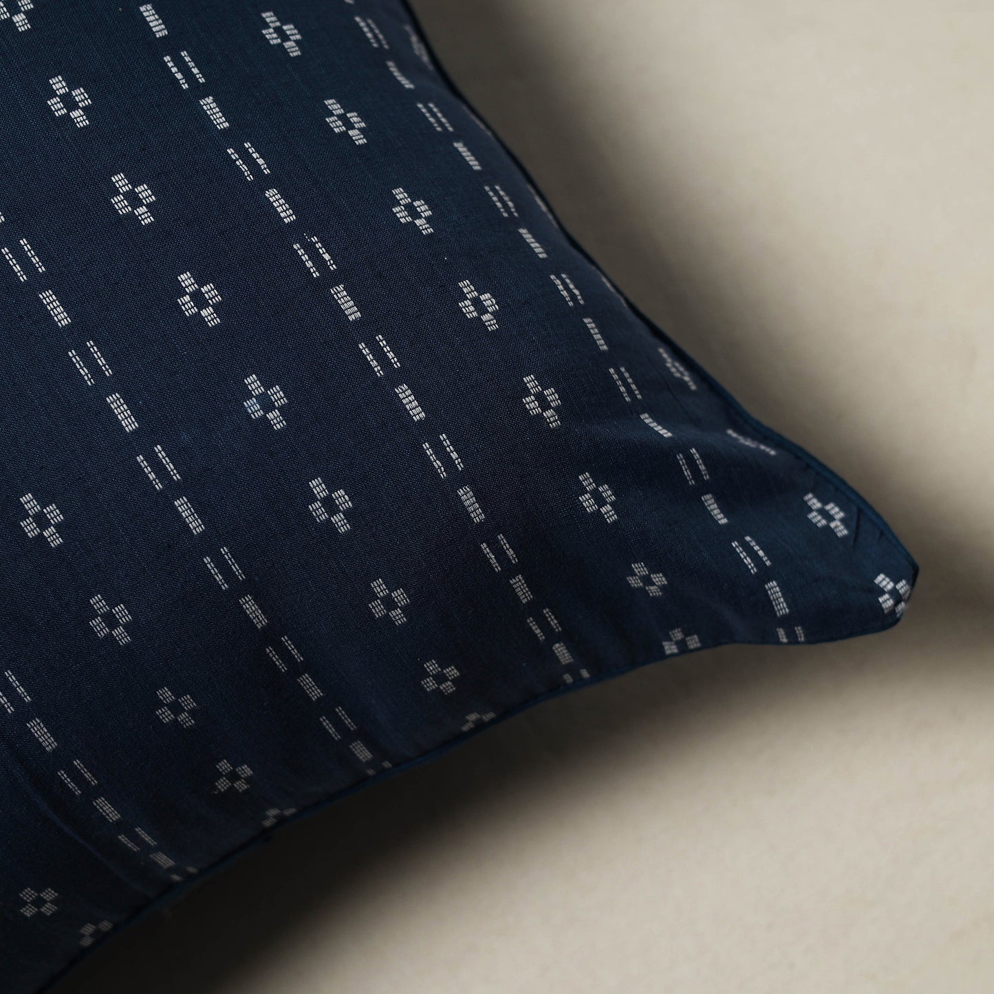 Jacquard Weave Cushion Cover 38