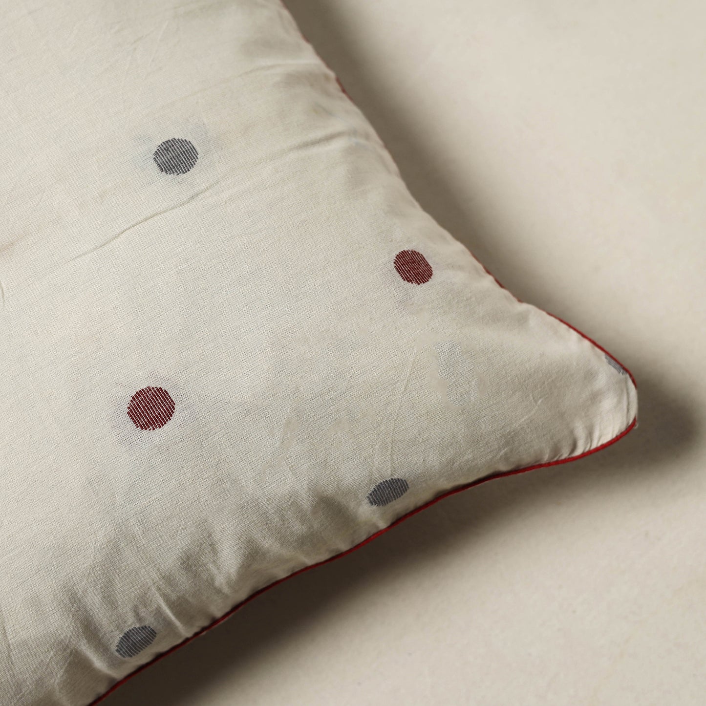 Jacquard Weave Cushion Cover 40