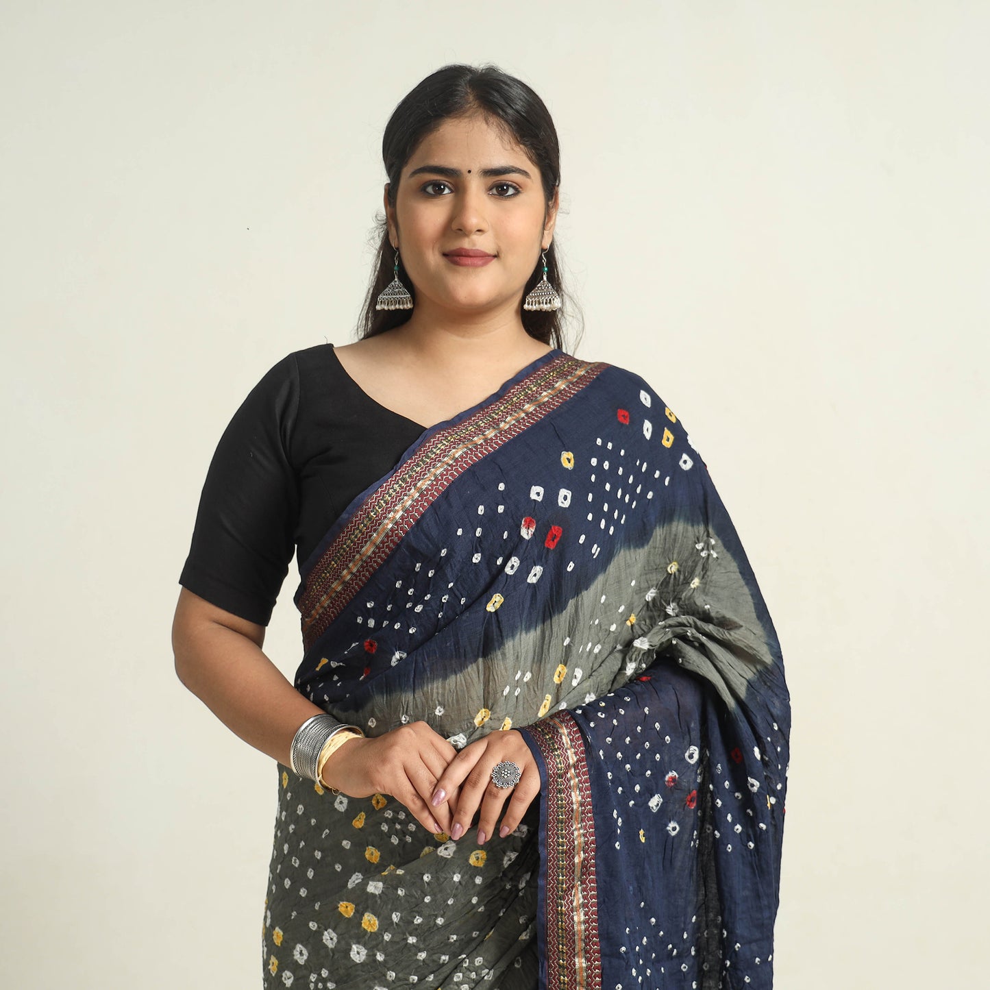 Grey - Kutch Tie-Dye Cotton Bandhani Saree with Blouse Piece 03