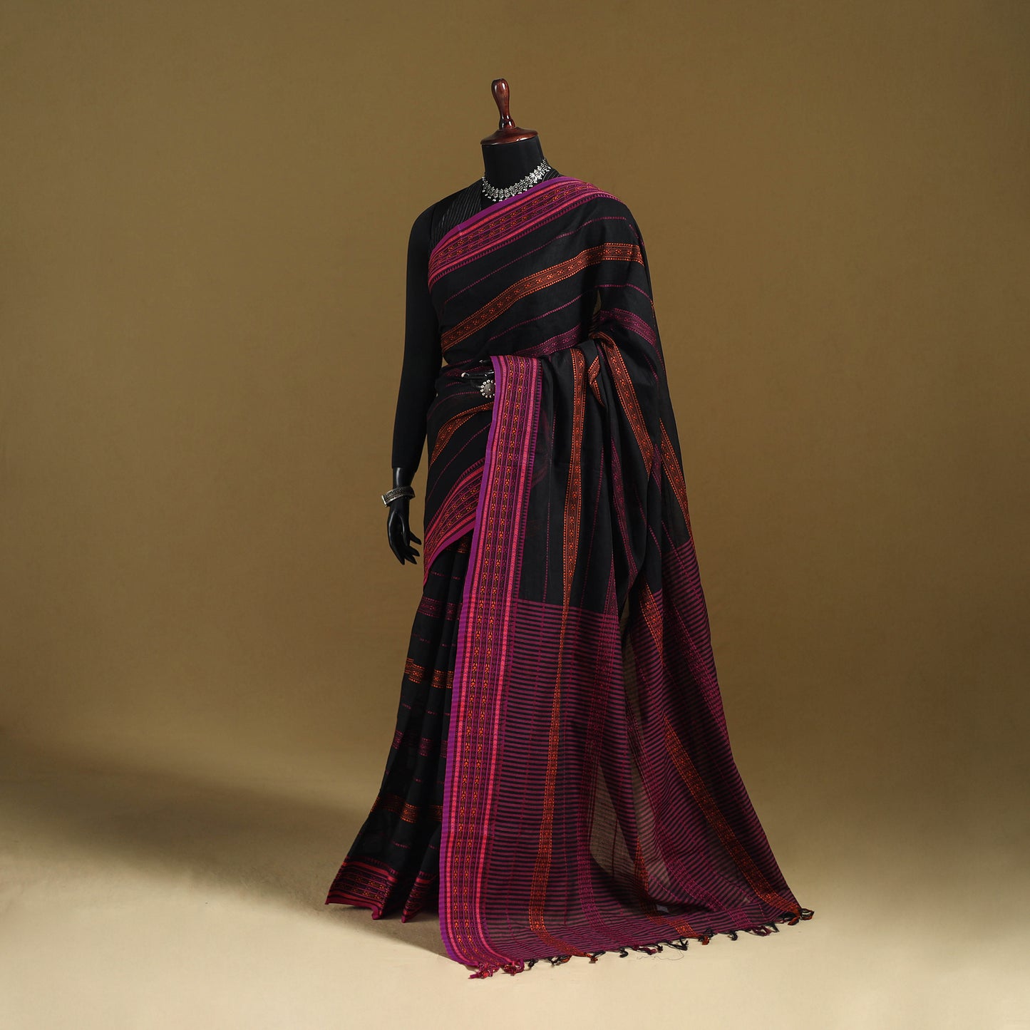 Bengal Handwoven Cotton Begumpuri Saree 18