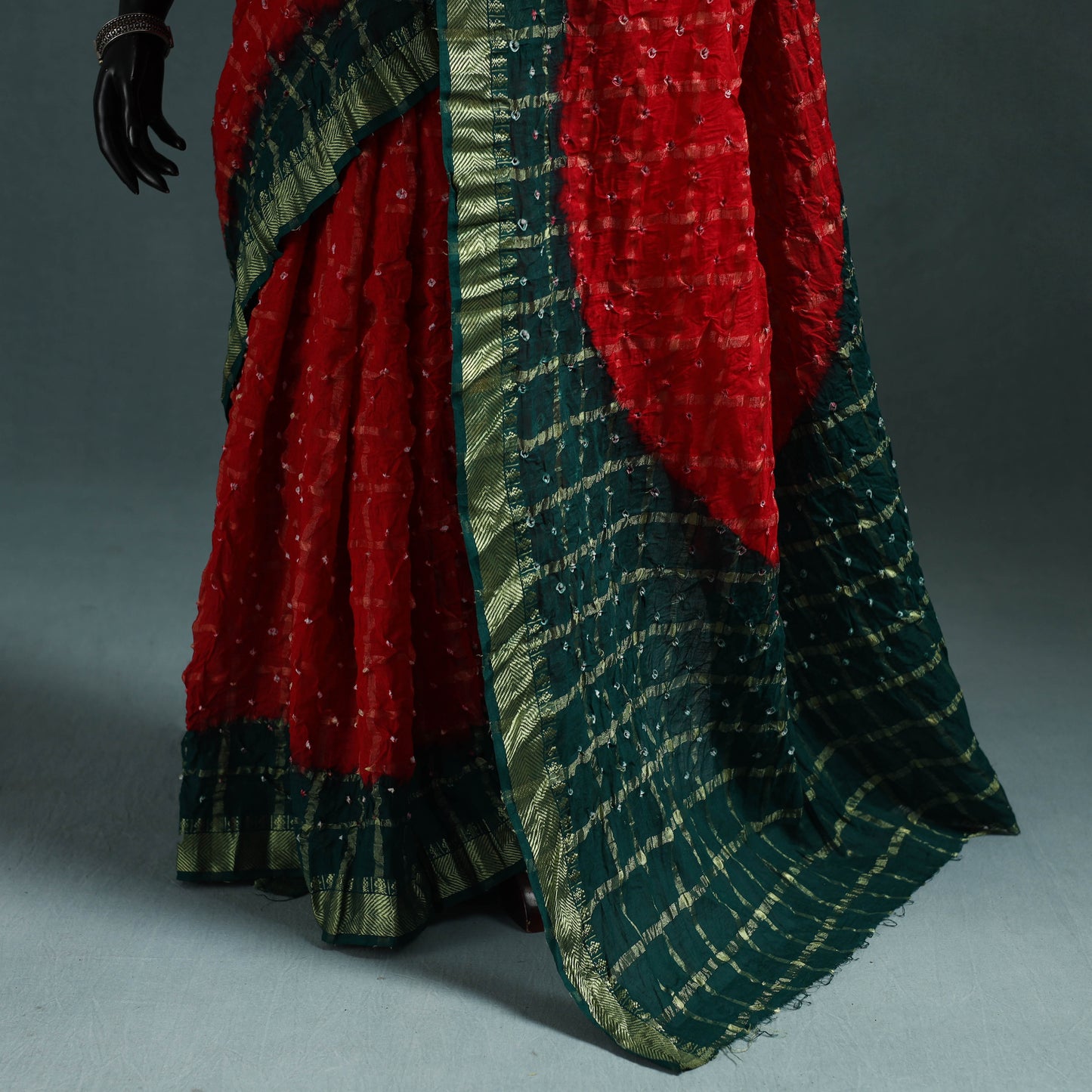 Kutch Tie-Dye Bandhani Cotton Saree with Blouse Piece 07