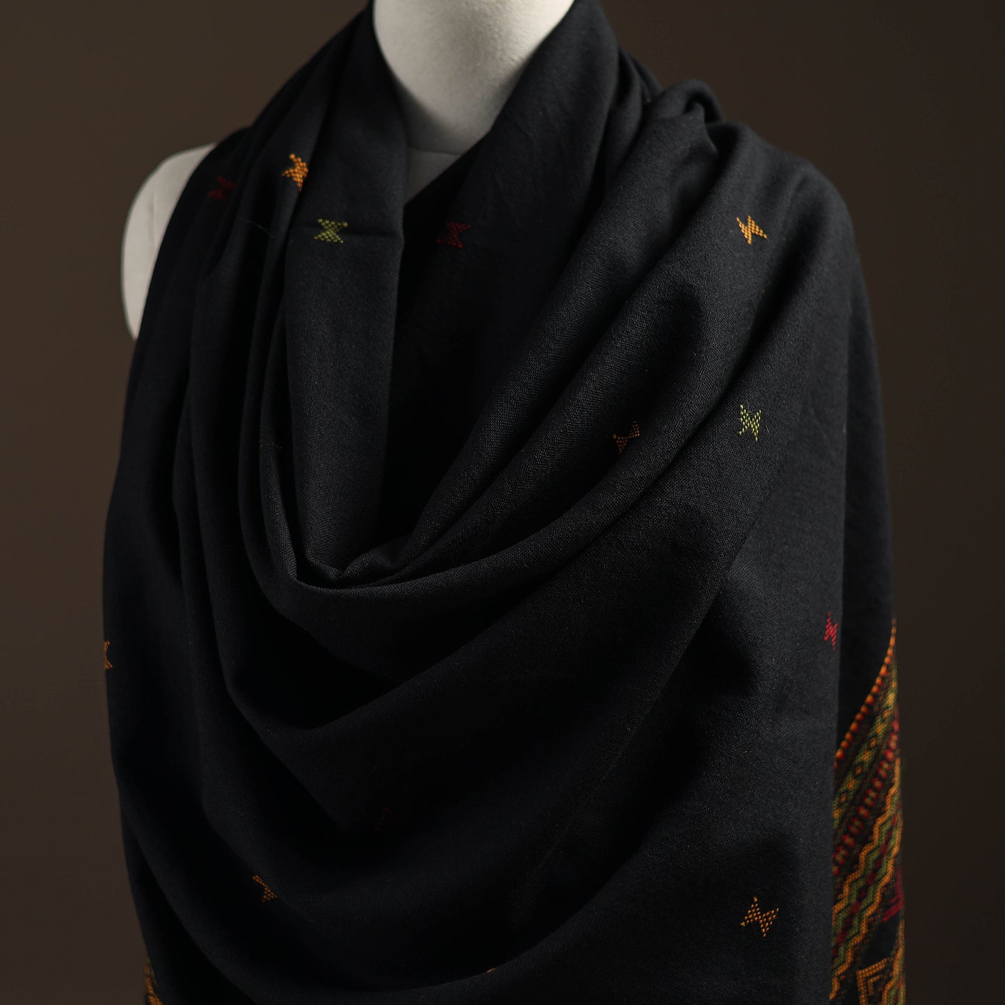 Kutch Bhujodi Handwoven Merino Wool Dhabla Shawl 36