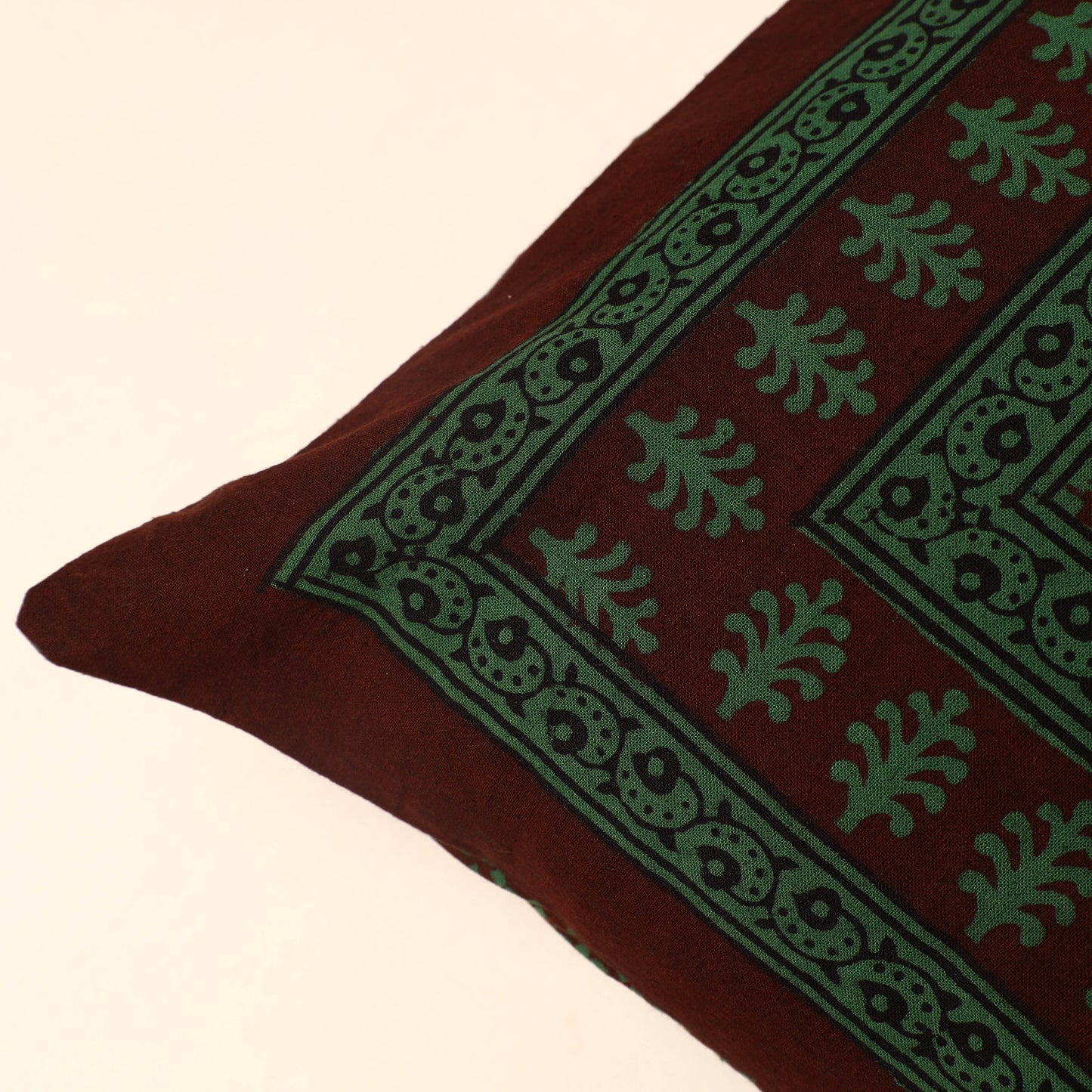 Bagh Cushion Cover